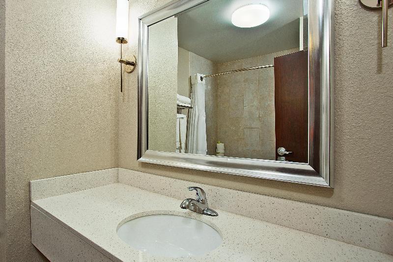 Люкс, Holiday Inn Express & Suites Springfield, An Ihg