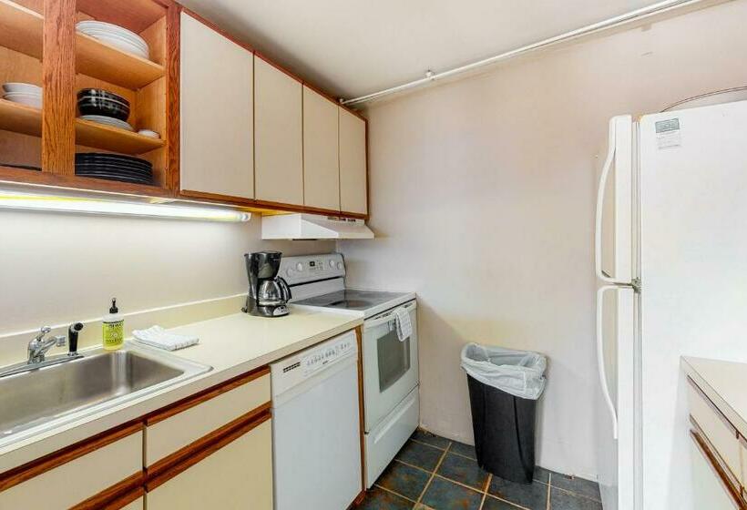 Апартаменты 3 Спальни, Trailside Retreat