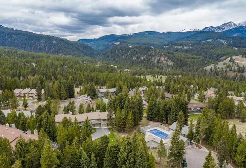 Апартаменты 3 Спальни, Hidden Village 724