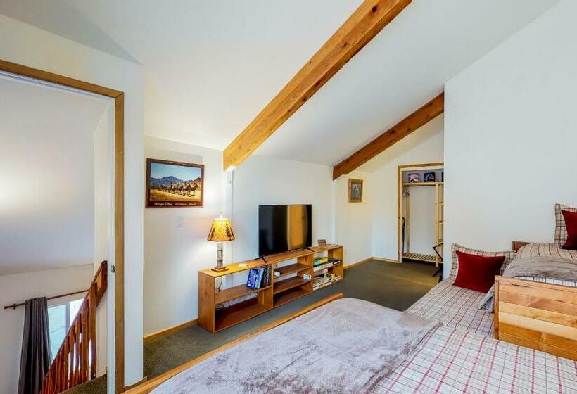 带2个卧室的公寓, Pinewood Delightful Retreat