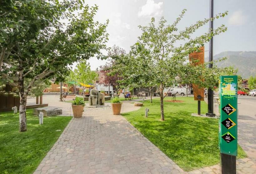 带2个卧室的公寓, Pinewood Delightful Retreat