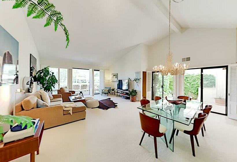 ２ベッドルームアパートメント, Rancho Mirage Condo
