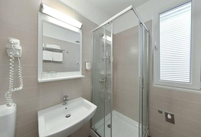 침실 1개 컴포트 아파트, Sunnyside Apartments Petrčane