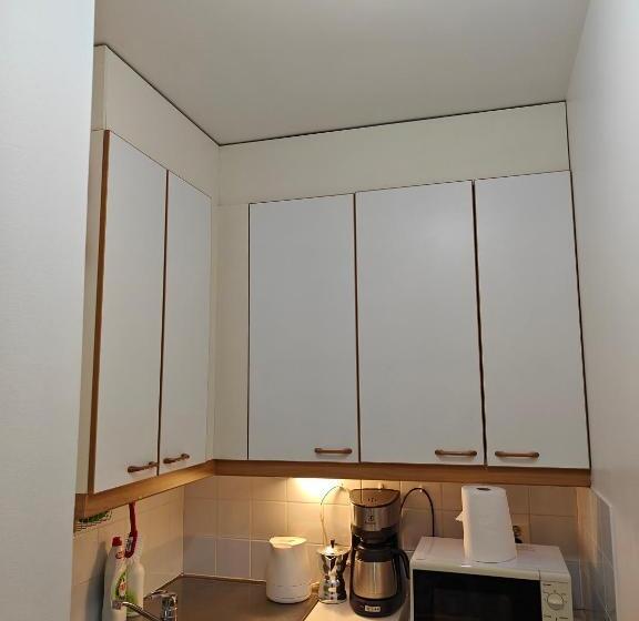 اتاق استاندارد, Nest Hostel