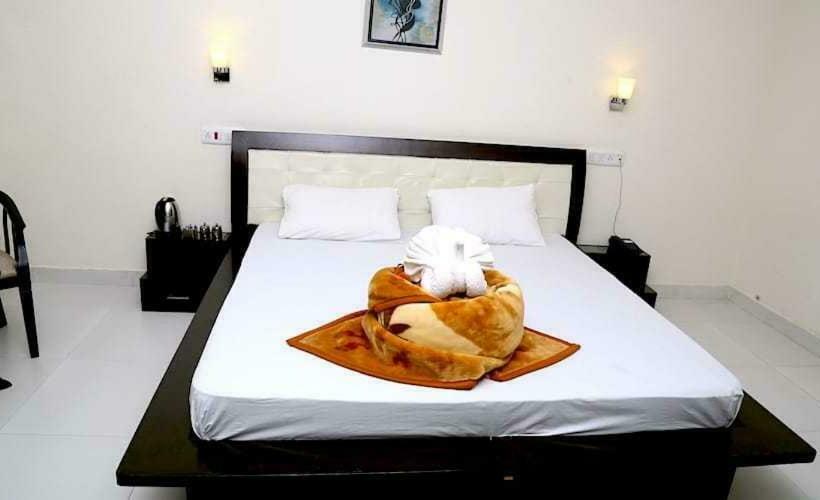 Quarto Triplo Clássico, Oyo 70230  Rajeshwari Plaza