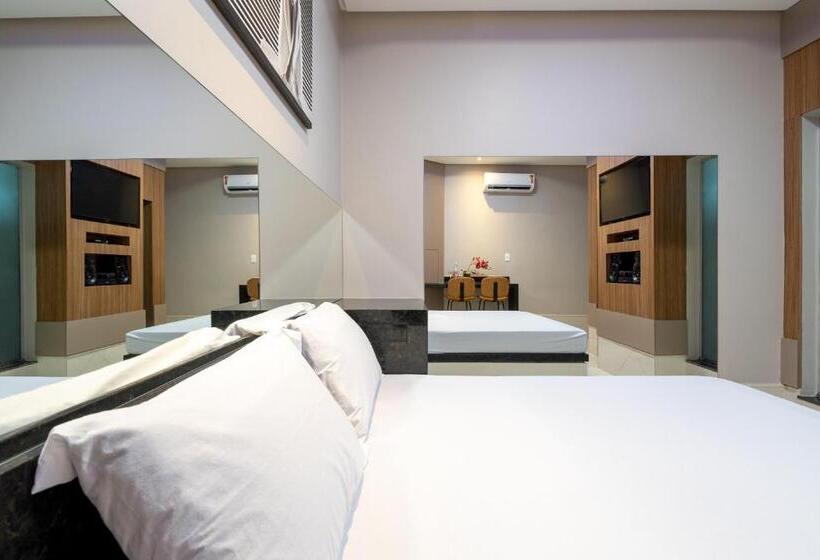 스위트, Tucumã Motel