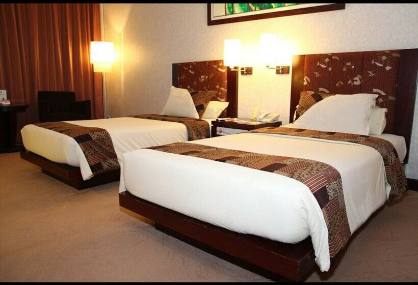 Номер Superior, Grand Wahid Hotel Salatiga