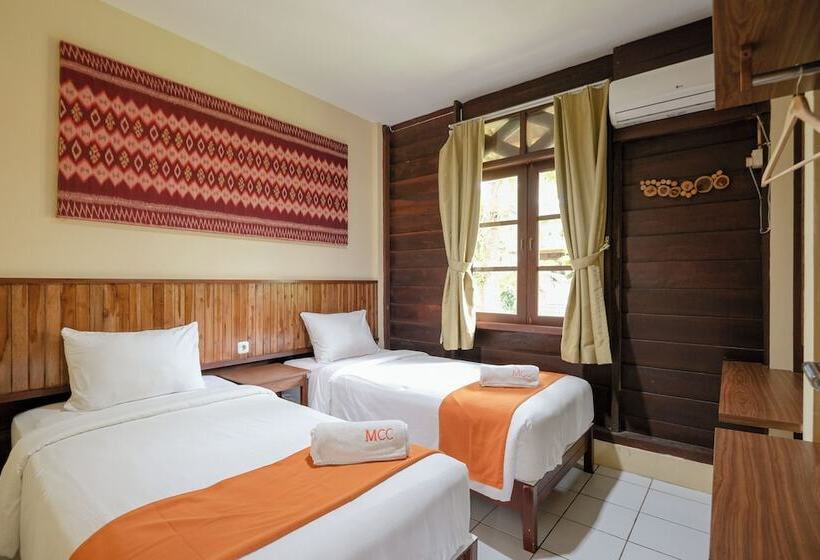 Дом 4 Спальни, Mutiara Carita Cottages