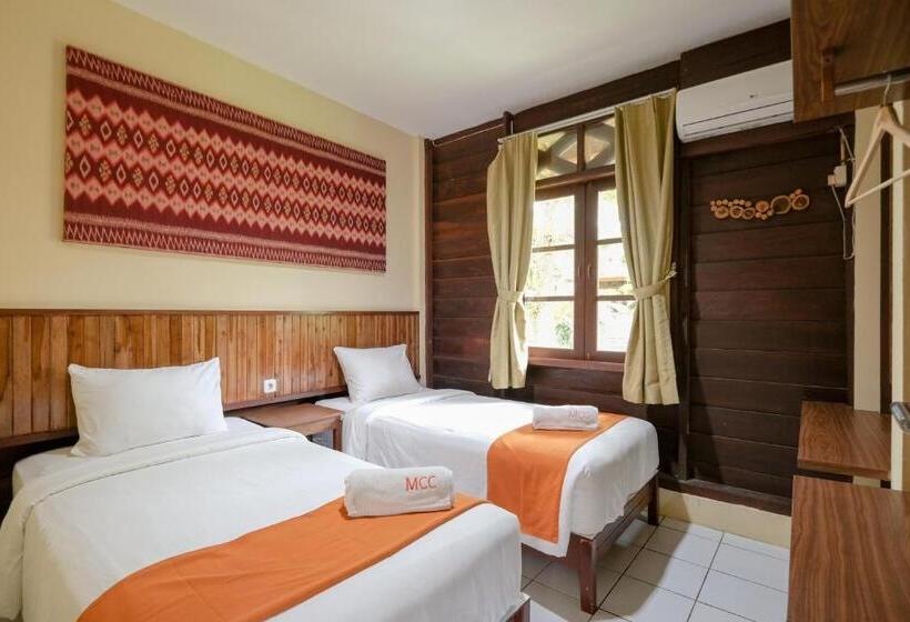 Дом 4 Спальни, Mutiara Carita Cottages