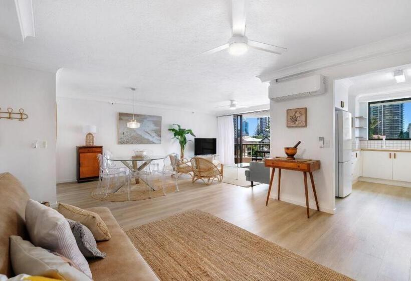 2침실 아파트 정원 전망, Surfers Century Oceanside Apartments