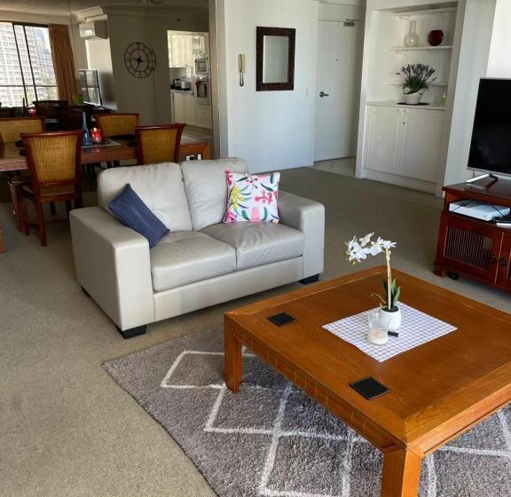 2 베드룸 이코노미 아파트, Surfers Century Oceanside Apartments