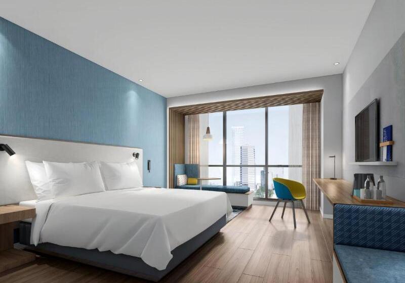 适合残疾人士使用的带超级大床的标准间, Holiday Inn Express Shunde Daliang, An Ihg
