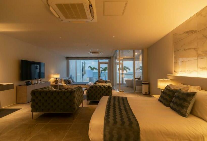 ویلای سوپریور 1 خوابه, Ronsard Resort Irabu