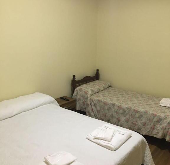 اتاق استاندارد سه نفره, Hosteria San Martin