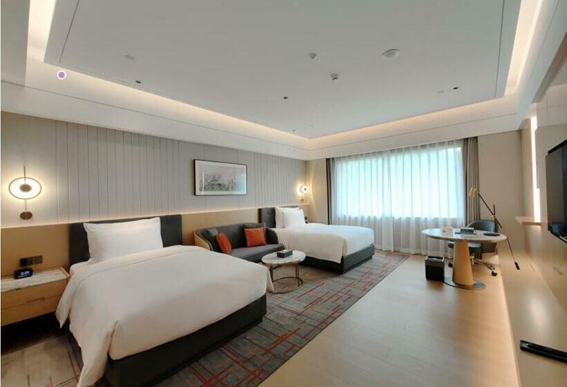 Номер Deluxe Вид на Сад, Wyndham Grand Zhaoqing Downtown
