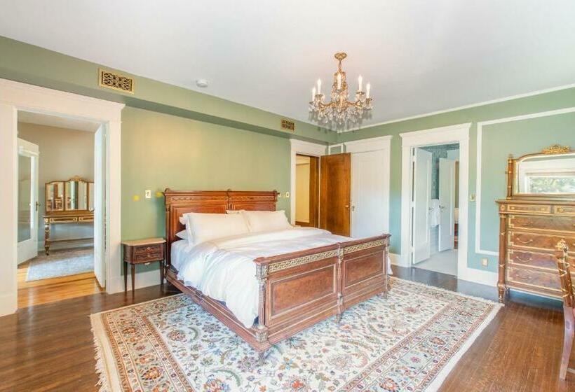 Люкс 2 Спальни, Martha S Bed And Breakfast
