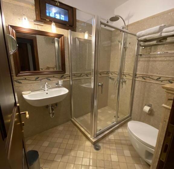 디럭스 룸, Boutique Hotel Muzaka