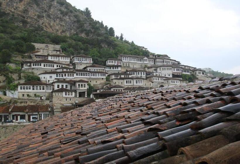 스위트, Boutique Hotel Muzaka