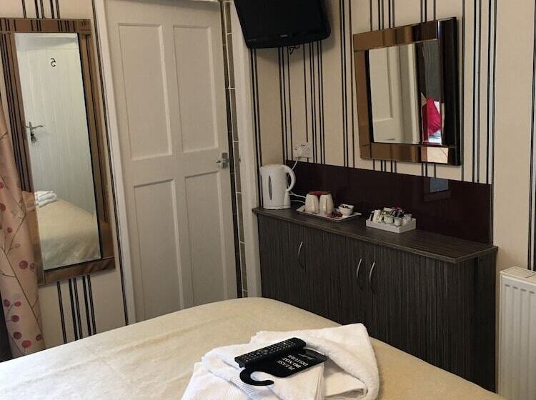 Deluxe Zimmer, Glenheath