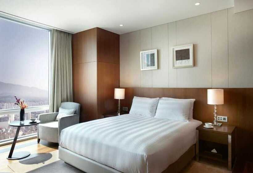 수피리어 스위트 바다 전망, Lotte City Hotel Jeju