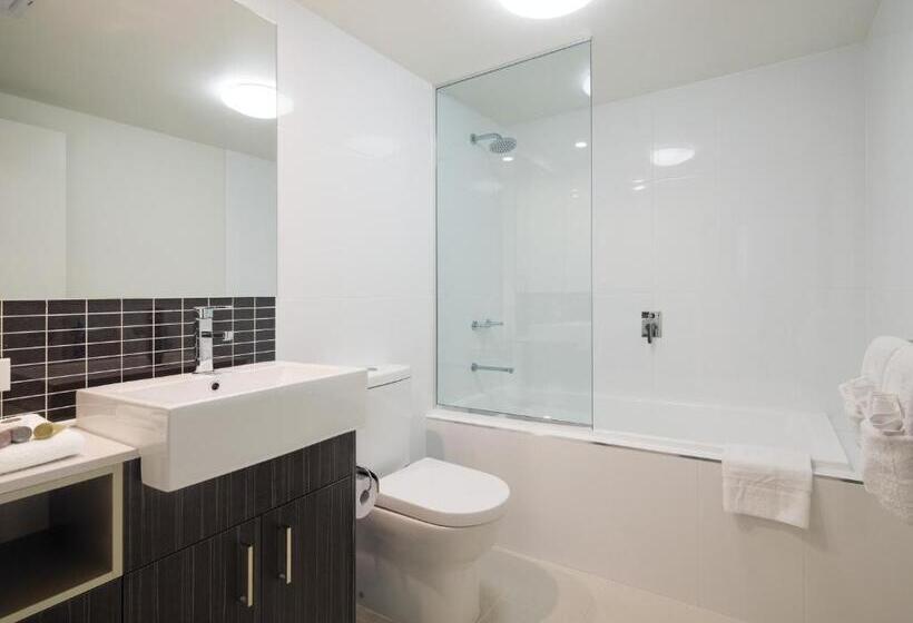 آپارتمان مدیریتی 2 خوابه, Oaks Mackay Rivermarque