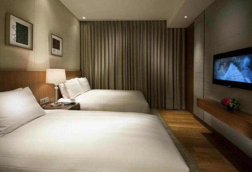 디럭스 패밀리 룸, Lotte City Hotel Jeju