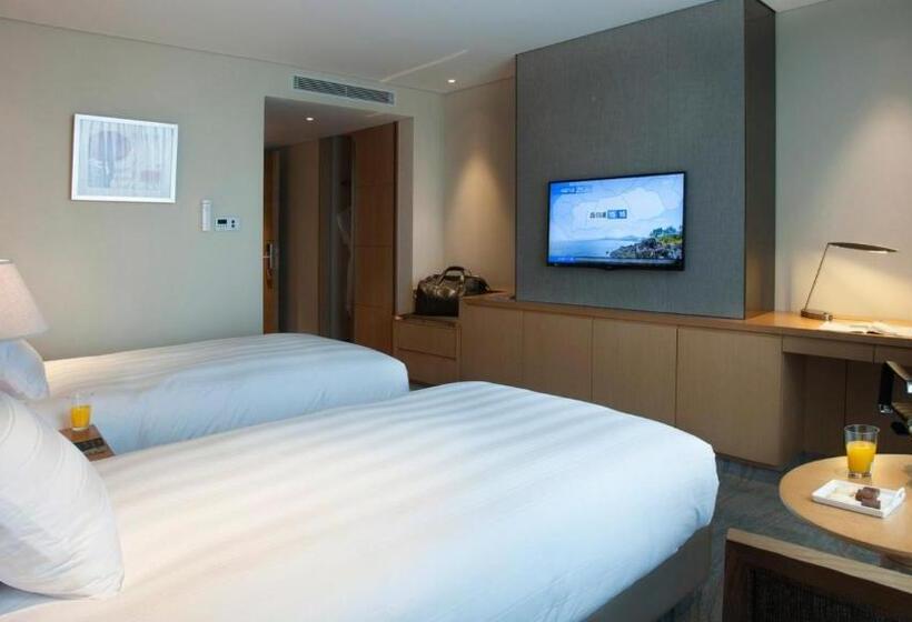 스탠다드 룸, Lotte City Hotel Jeju