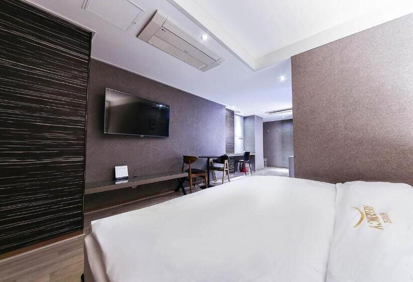 Номер Премиум, Bundang Regency