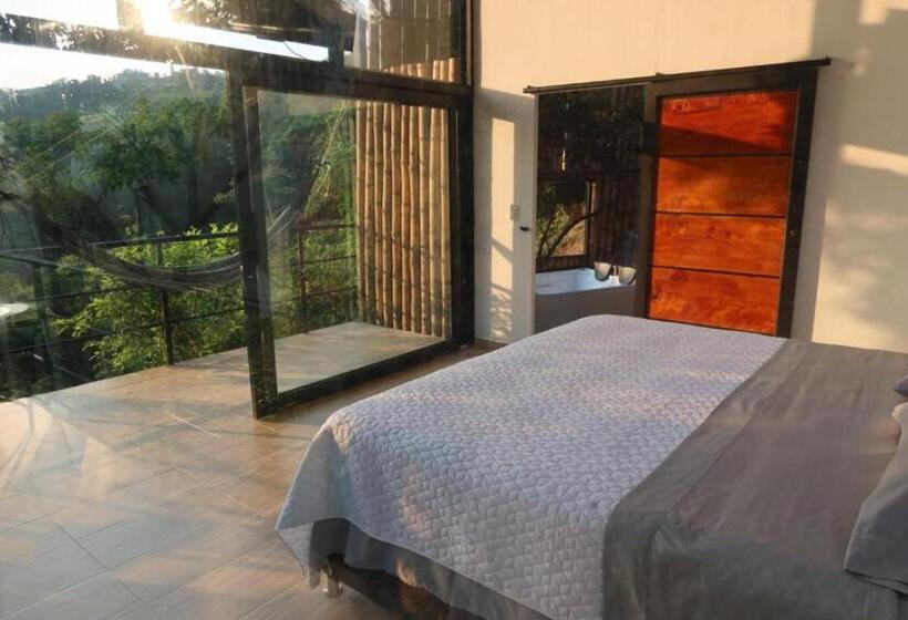 Хижина, Duck House Hostel / La Vega