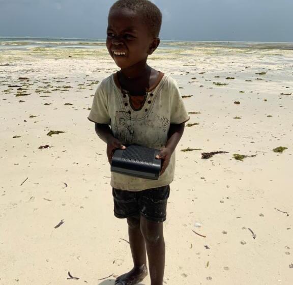 بانگلوی استاندارد, Afriican Village Zanzibar