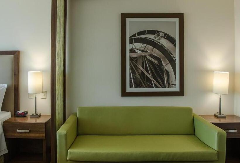 キッチン付きスタンダードルーム, Holiday Inn Express And Suites Celaya, An Ihg