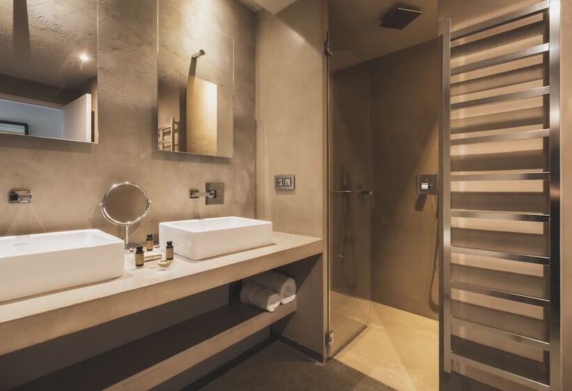 Номер Executive, Les Lodges Sainte Victoire Hotel & Spa