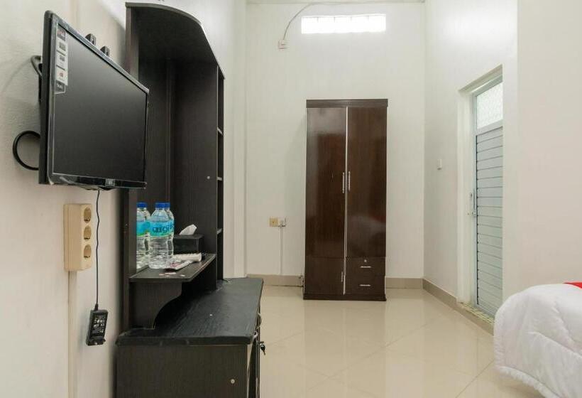 Люкс, Reddoorz Syariah Near Universitas Putra Indonesia Padang