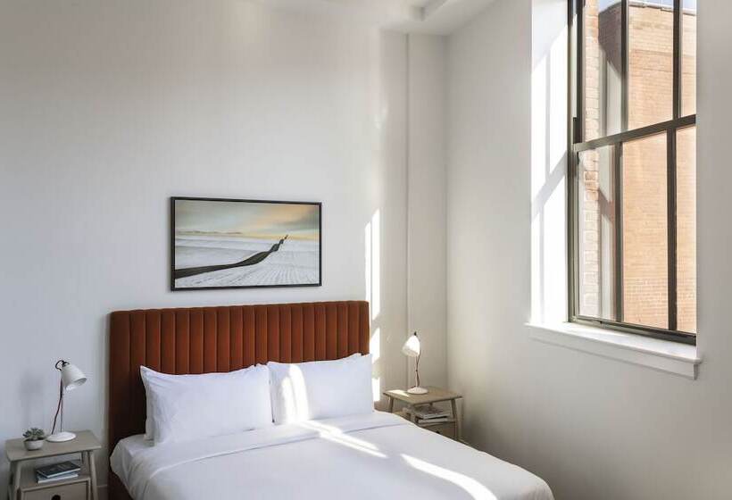 Апартаменты 2 Спальни, Roost Cleveland