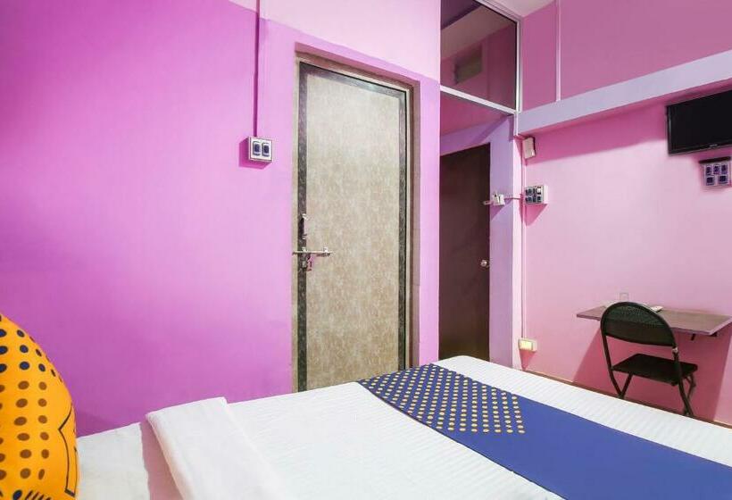 Номер Стандарт Трехместный, Spot On 67841 Hotel Rajeshwar