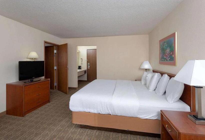 Standardzimmer (behindertengerecht), Norwood Inn & Suites Indianapolis