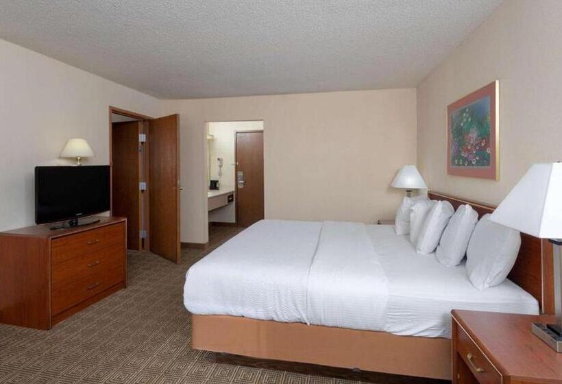 Deluxe Zimmer Kingsize Bett, Norwood Inn & Suites Indianapolis