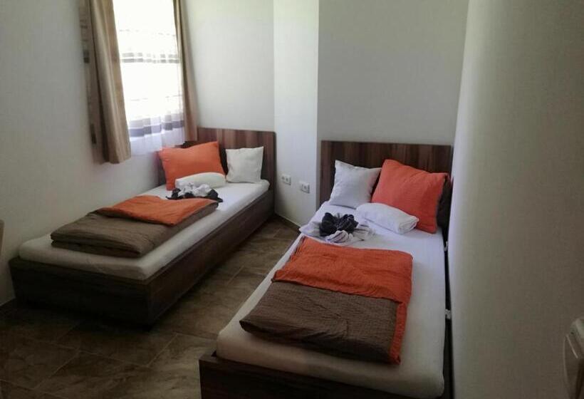 Номер Deluxe с Балконом, Haus Alexis