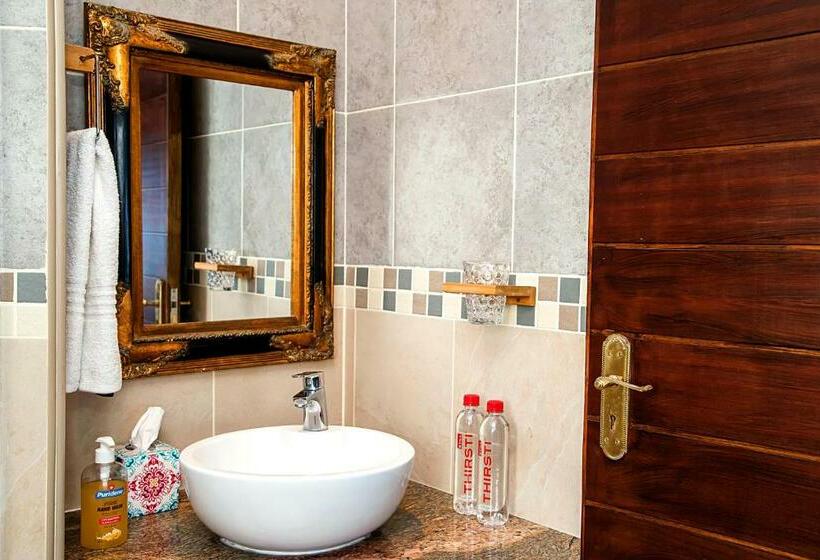 Классический Номер, Aha Guest House