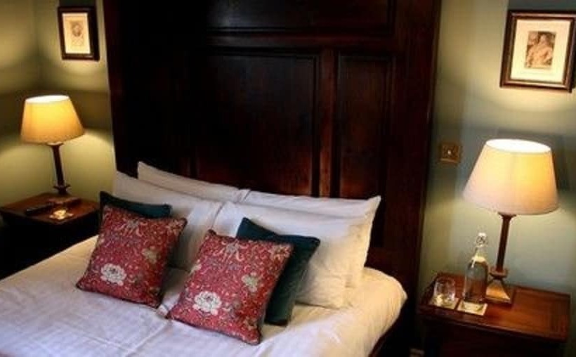 Номер Стандарт, Churston Manor