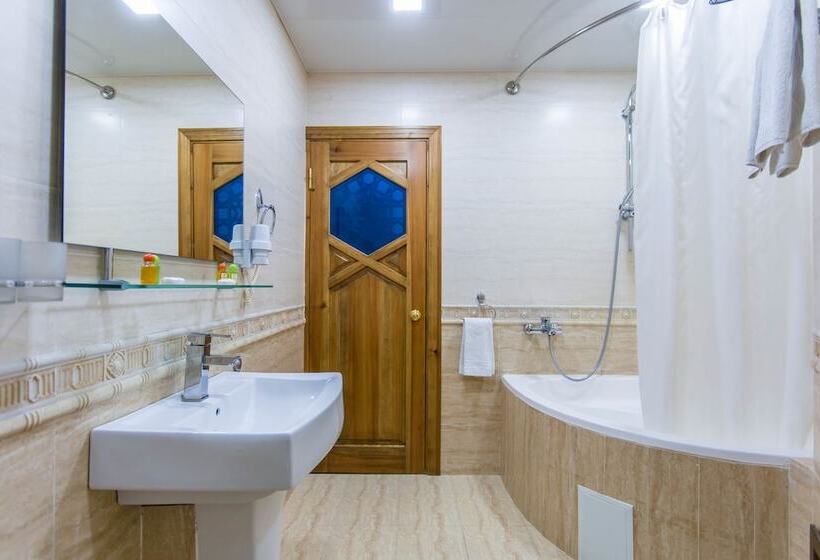 اتاق سوپریور, Kukaldosh Boutique