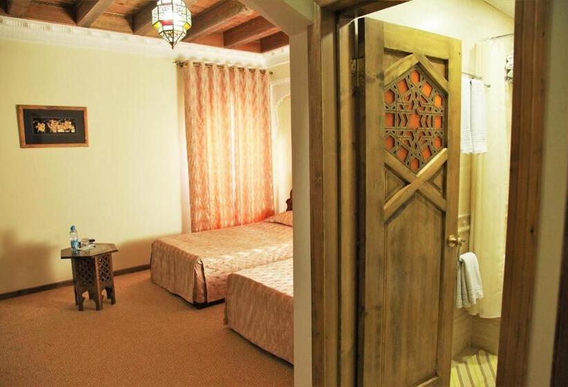 اتاق لوکس, Kukaldosh Boutique