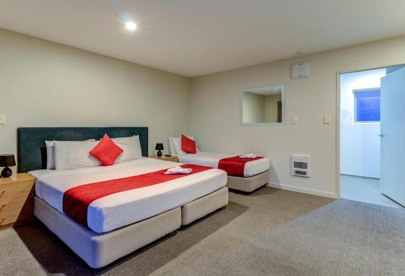 Студия Стандарт, Hanmer Springs Retreat