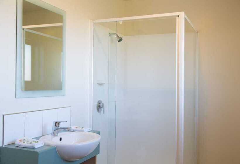 Студия Стандарт, Hanmer Springs Retreat