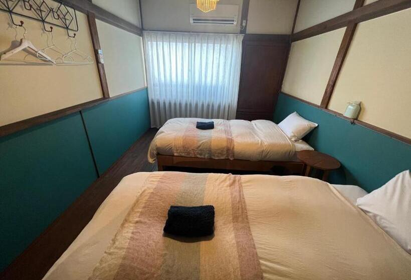 Номер Стандарт, Mojiko Guesthouse Porto