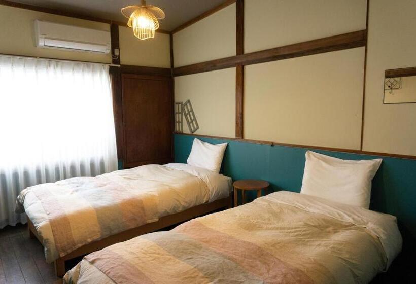 Номер Стандарт, Mojiko Guesthouse Porto