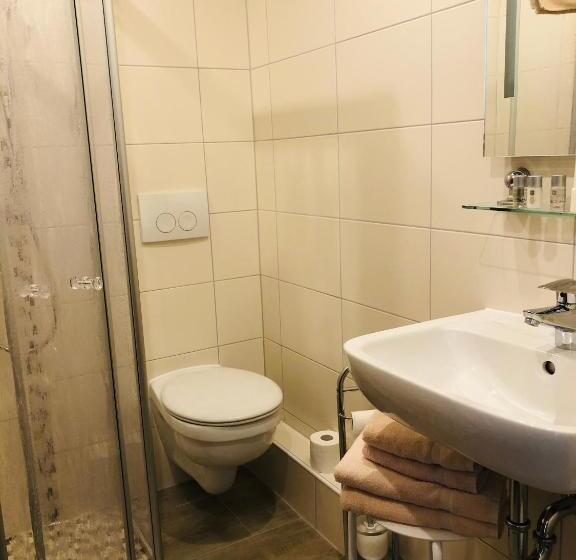 Номер Стандарт, Pension Tor Zum Rennsteig