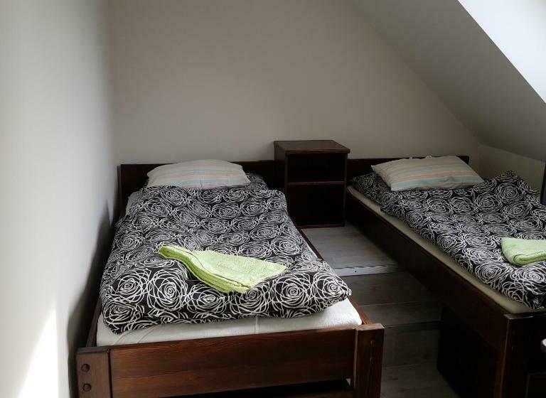 标准间, Ubytování Jeřábek