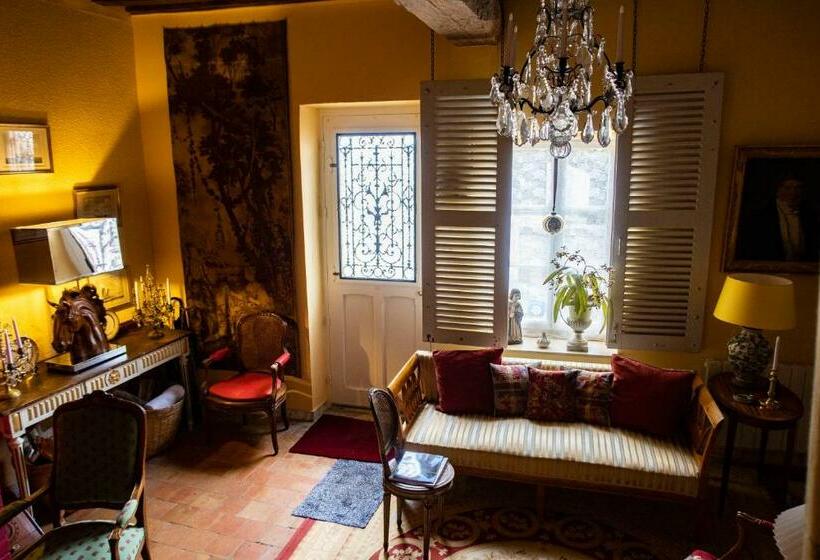 Номер Superior, Jan S Place In Burgundy