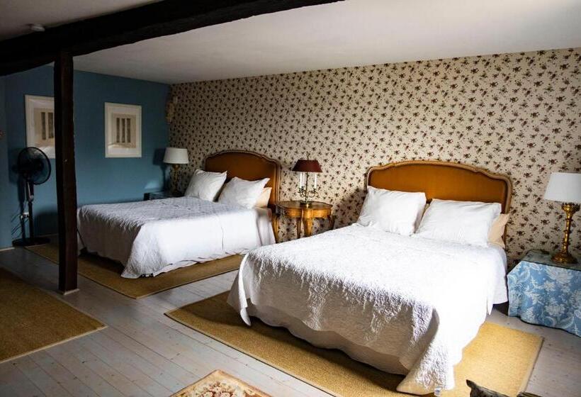 Семейный Номер, Jan S Place In Burgundy